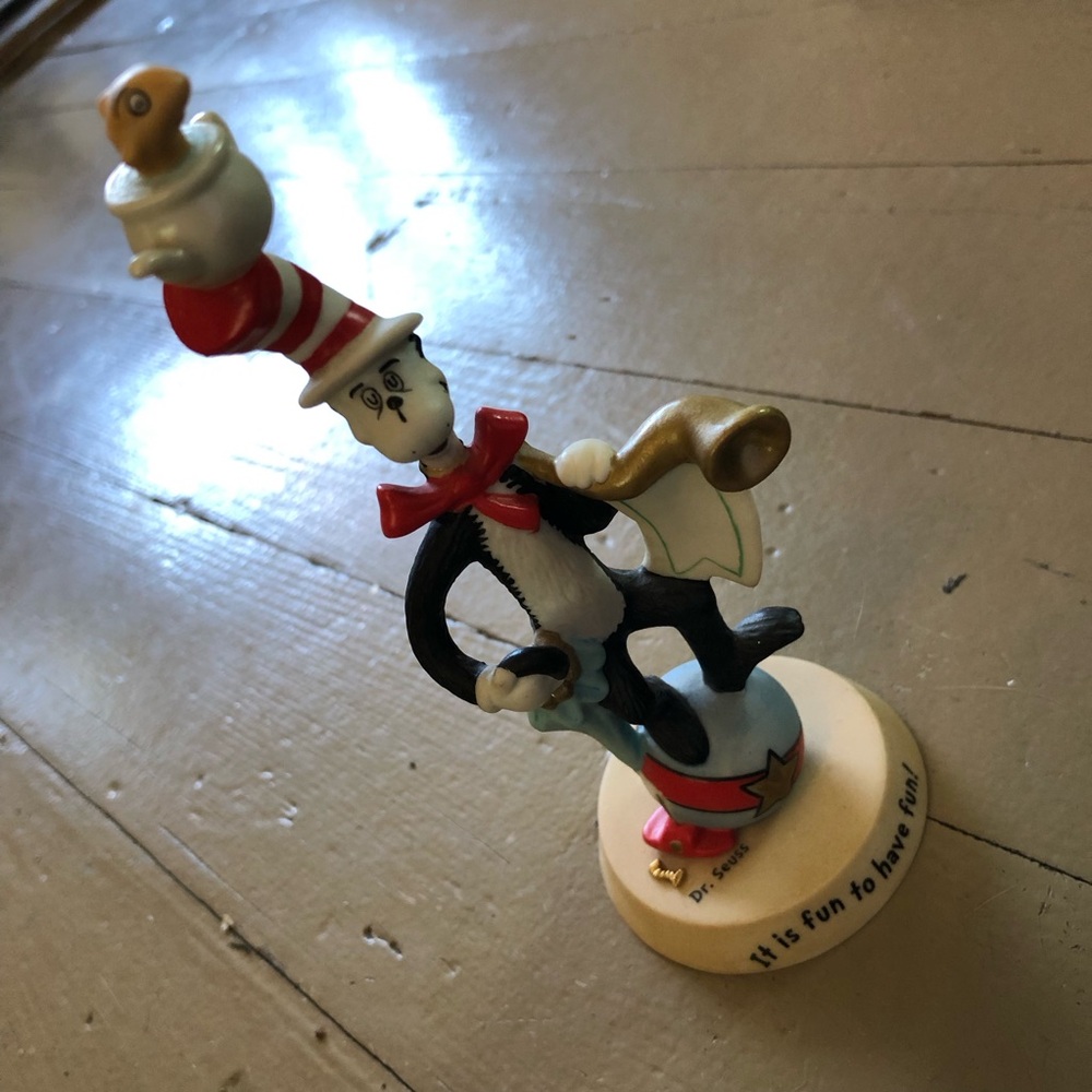 Dr. Seuss Cat in the Hat Figurine